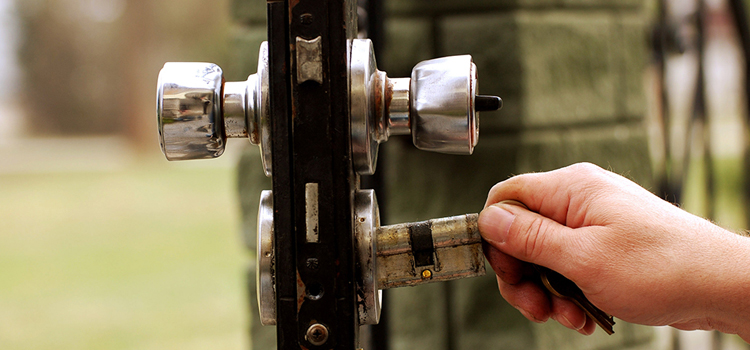 front door latch repair East Hemet