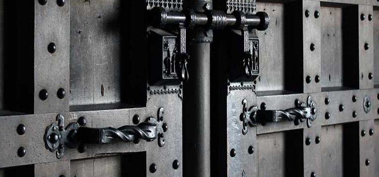 steel entry door repair in East Hemet